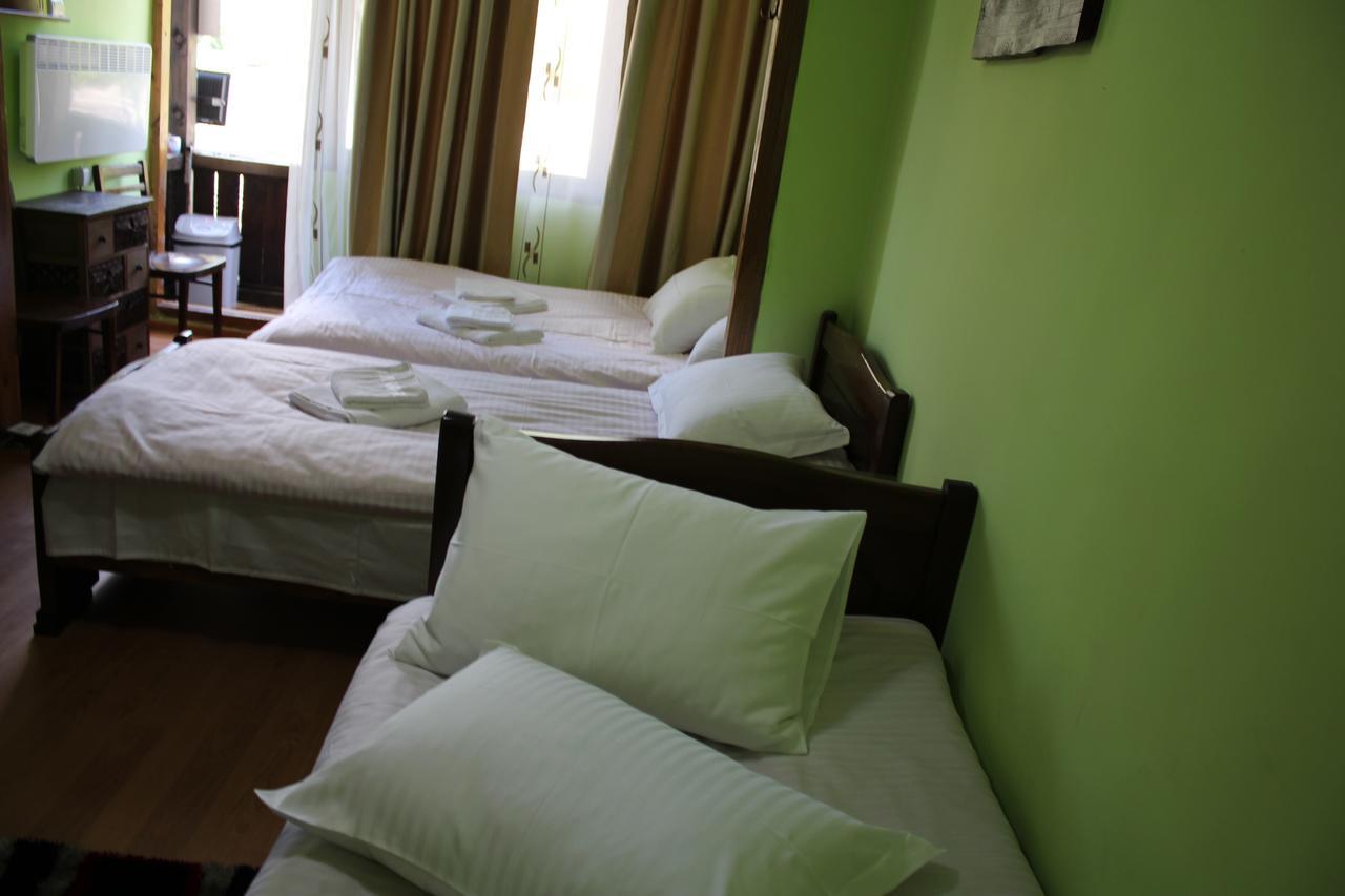 Salome Guest House Местія Екстер'єр фото