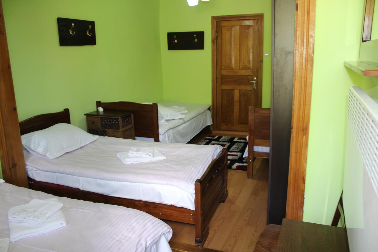 Salome Guest House Местія Екстер'єр фото