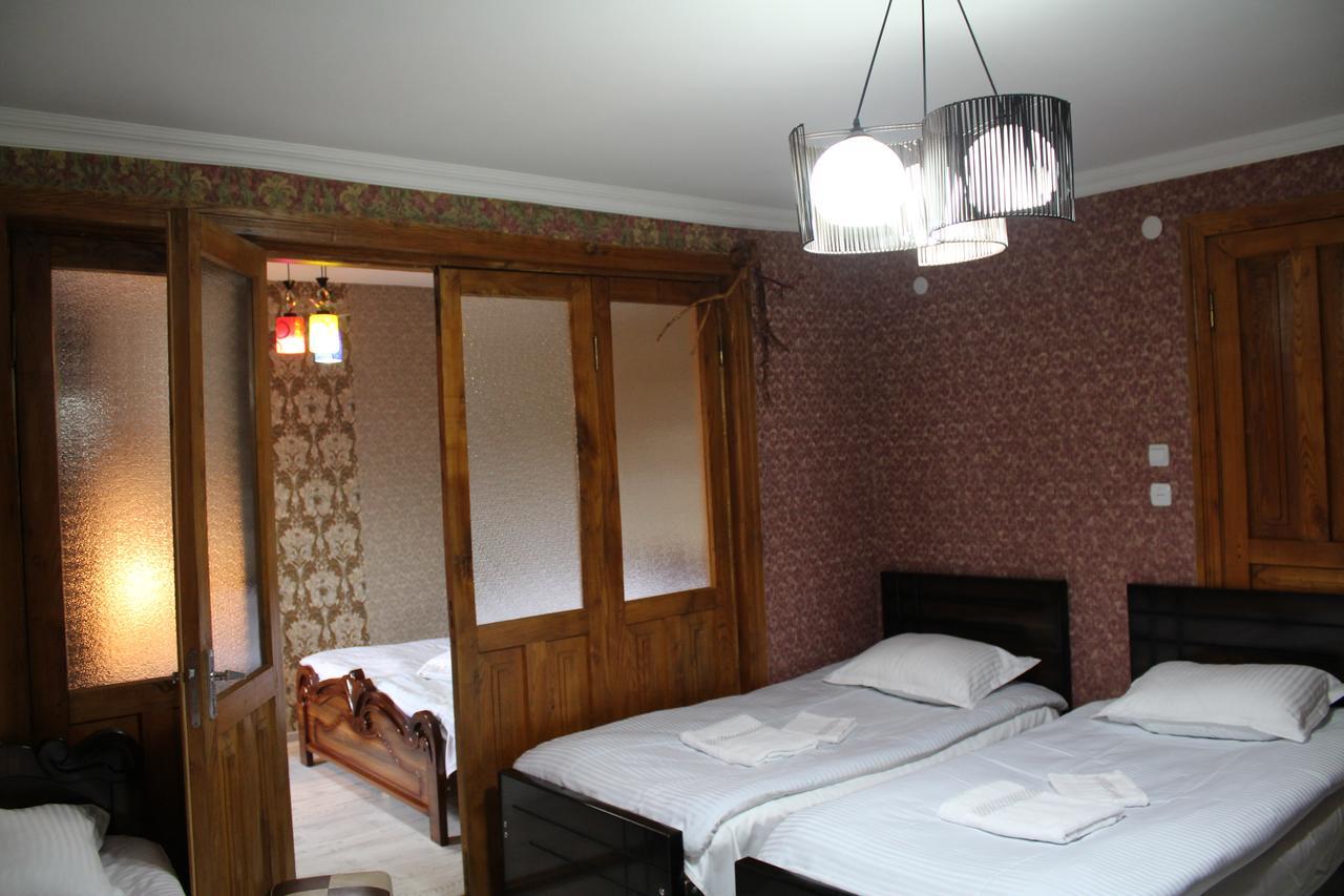Salome Guest House Местія Екстер'єр фото