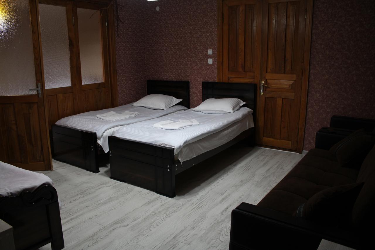 Salome Guest House Местія Екстер'єр фото