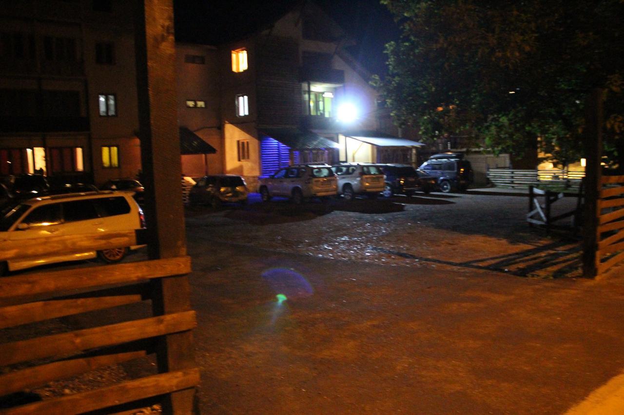Salome Guest House Местія Екстер'єр фото