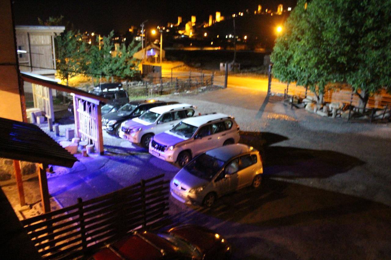 Salome Guest House Местія Екстер'єр фото