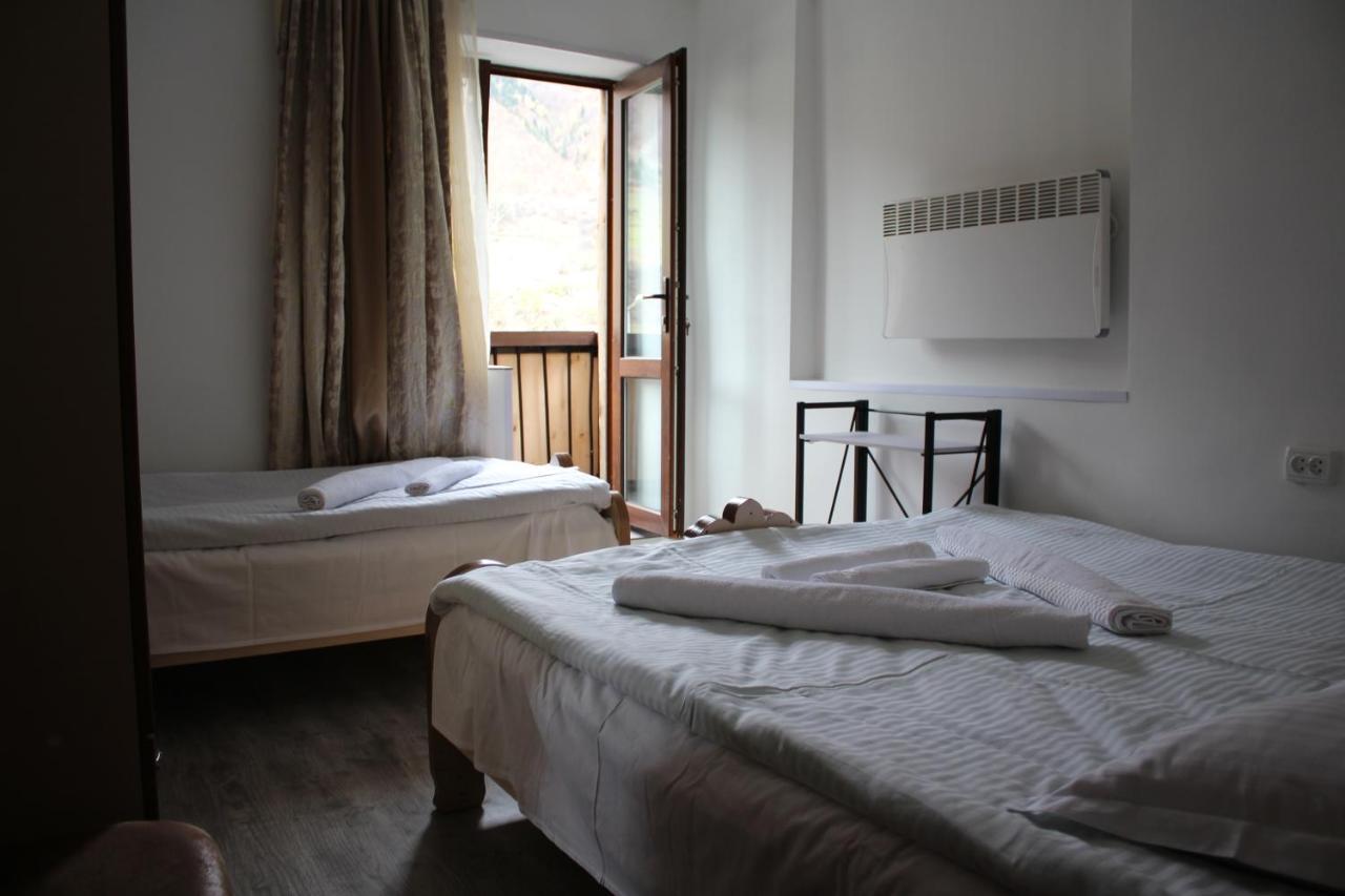 Salome Guest House Местія Екстер'єр фото