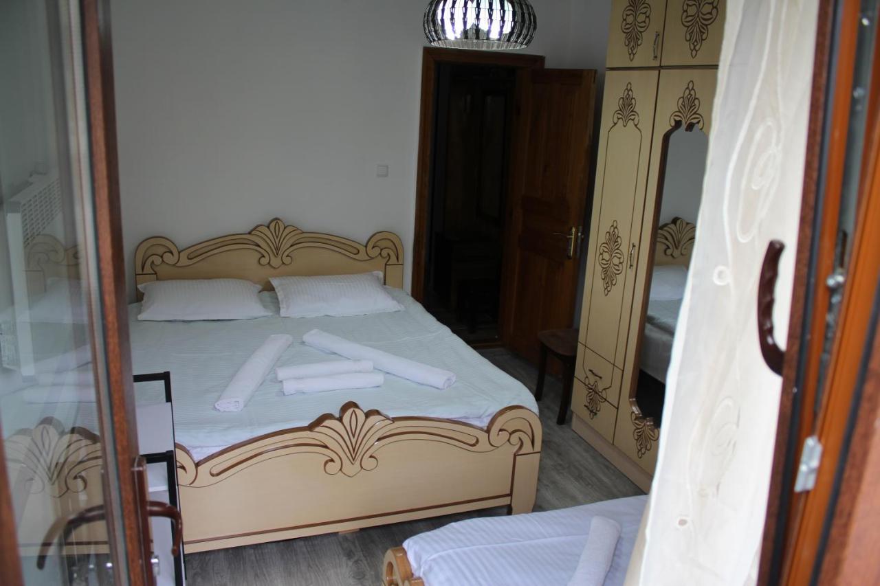 Salome Guest House Местія Екстер'єр фото